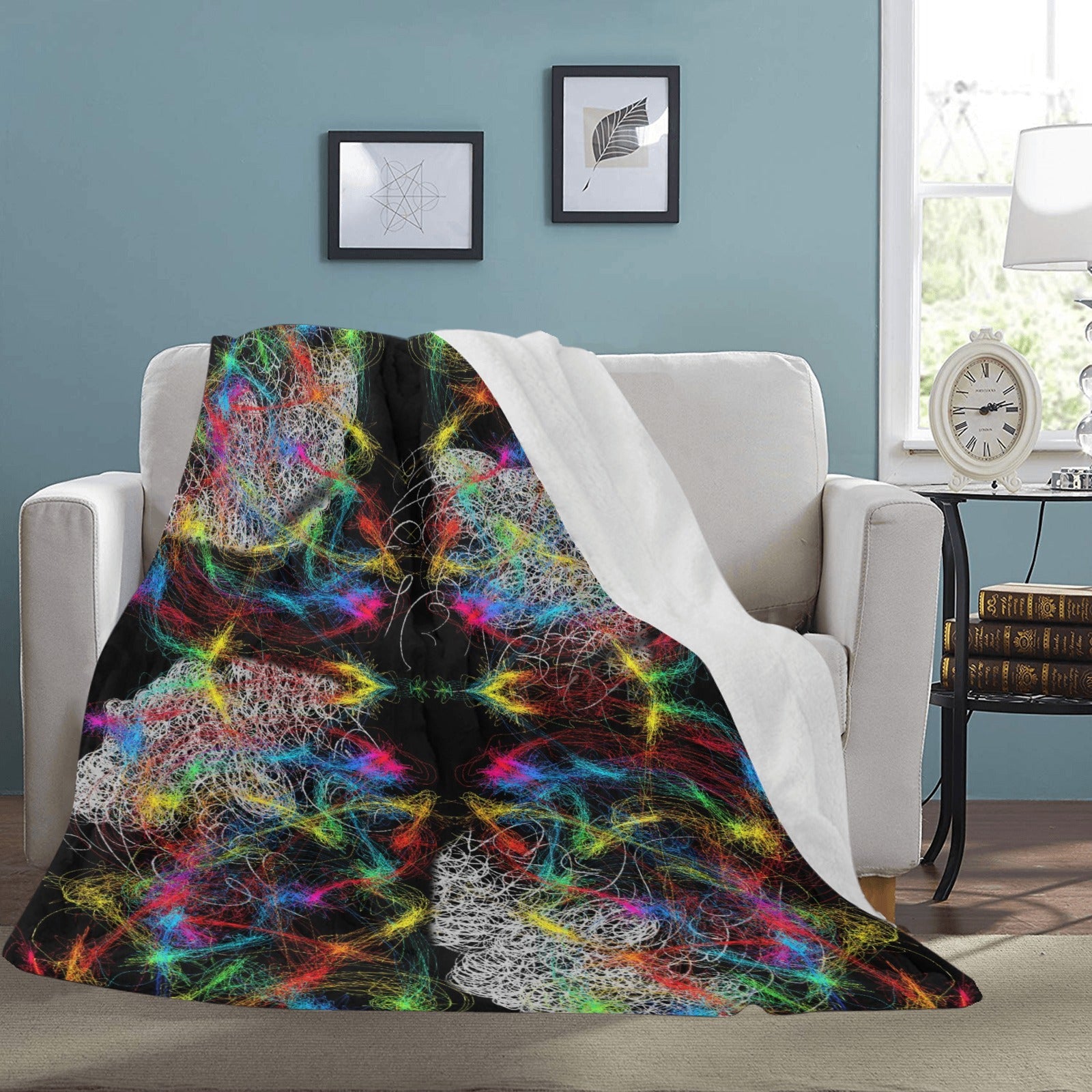 “Swirling Faces” Ultra-Soft Micro Fleece Blanket – Multiple Sizes